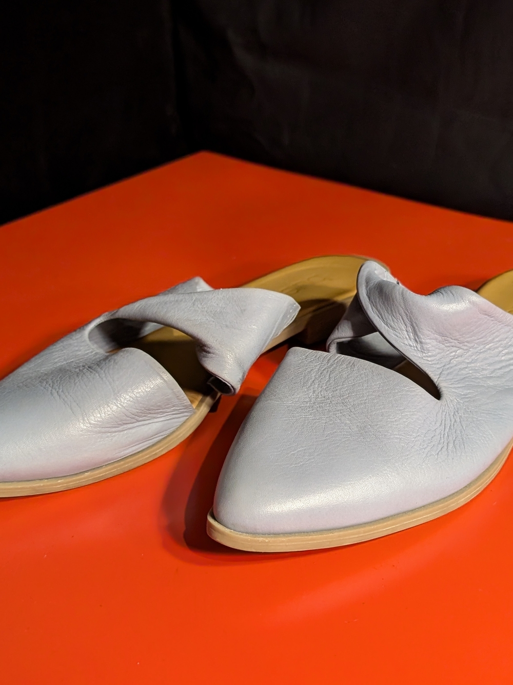 Bueno Women's Slip-On Leather Pointed Mules in Light Gray